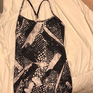 LULU worn once workout tank size 8